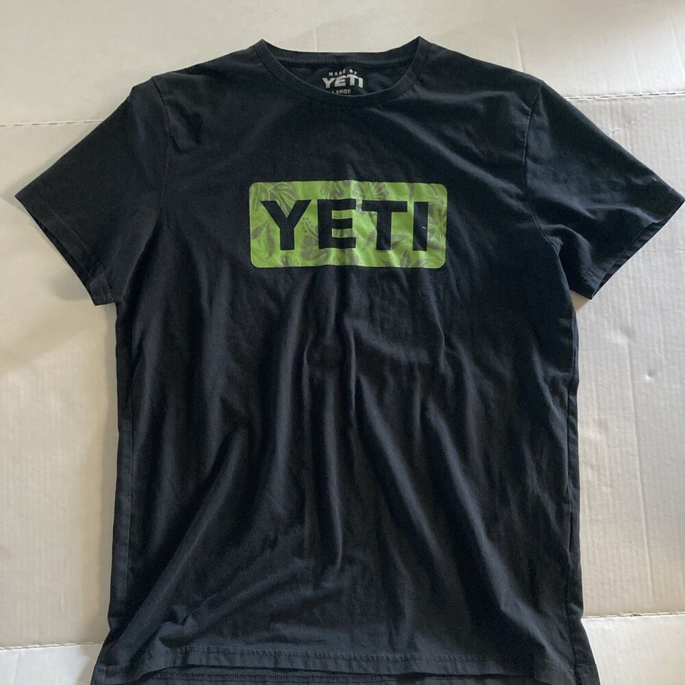 Yeti T Shirt Large Black Crew Neck Leaf Logo 100% Cotton Casual